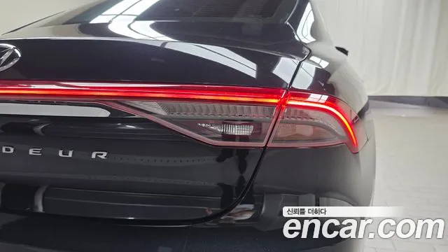Hyundai Grandeur — Фото автомобиля 23