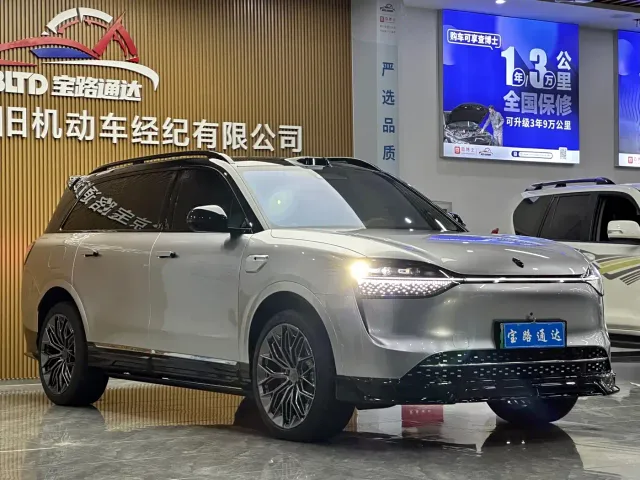 AITO Wenjie AITO M9 2025 Extended Range Ultra 52kWh 6-Seater — Фото автомобиля 3