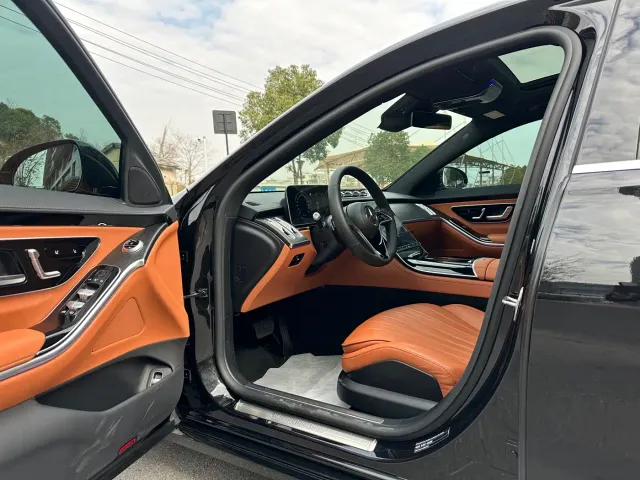Mercedes-Benz S-Class — Фото автомобиля 5