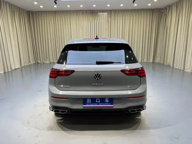 Volkswagen Golf — Фото автомобиля 5