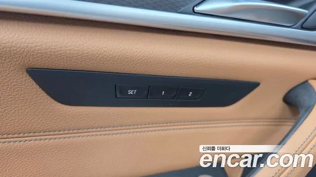 BMW 5 Series G30 — Фото автомобиля 29