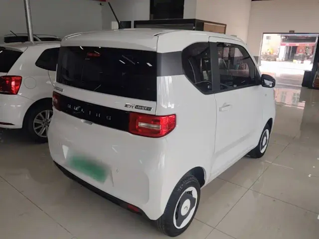 Wuling Hongguang Mini EV — Фото автомобиля 6