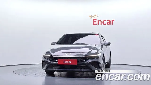 Hyundai Avante CN7 — Фото автомобиля 3