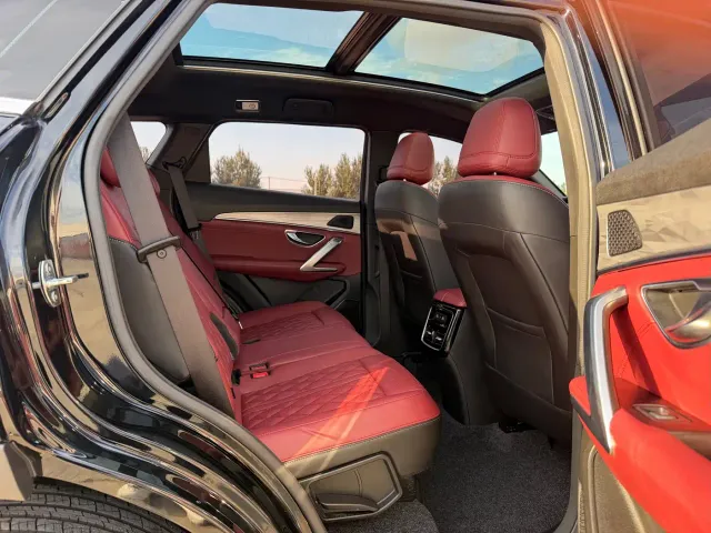 Jetour X70 Plus — Фото автомобиля 8