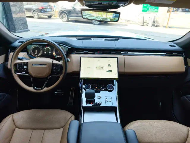 Land Rover Range Rover Sport — Фото автомобиля 8