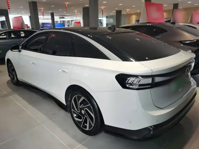 Volkswagen ID.7 Vizzion — Фото автомобиля 4