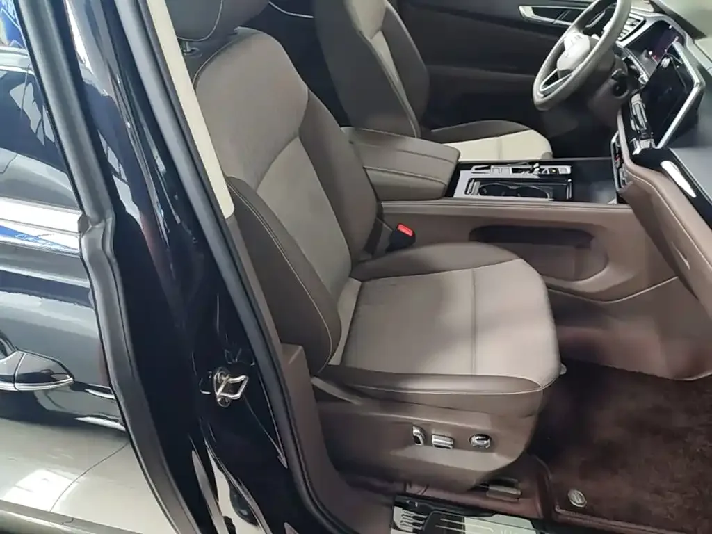 Volkswagen Viloran 2024 330TSI Business Edition — Фото автомобиля 24