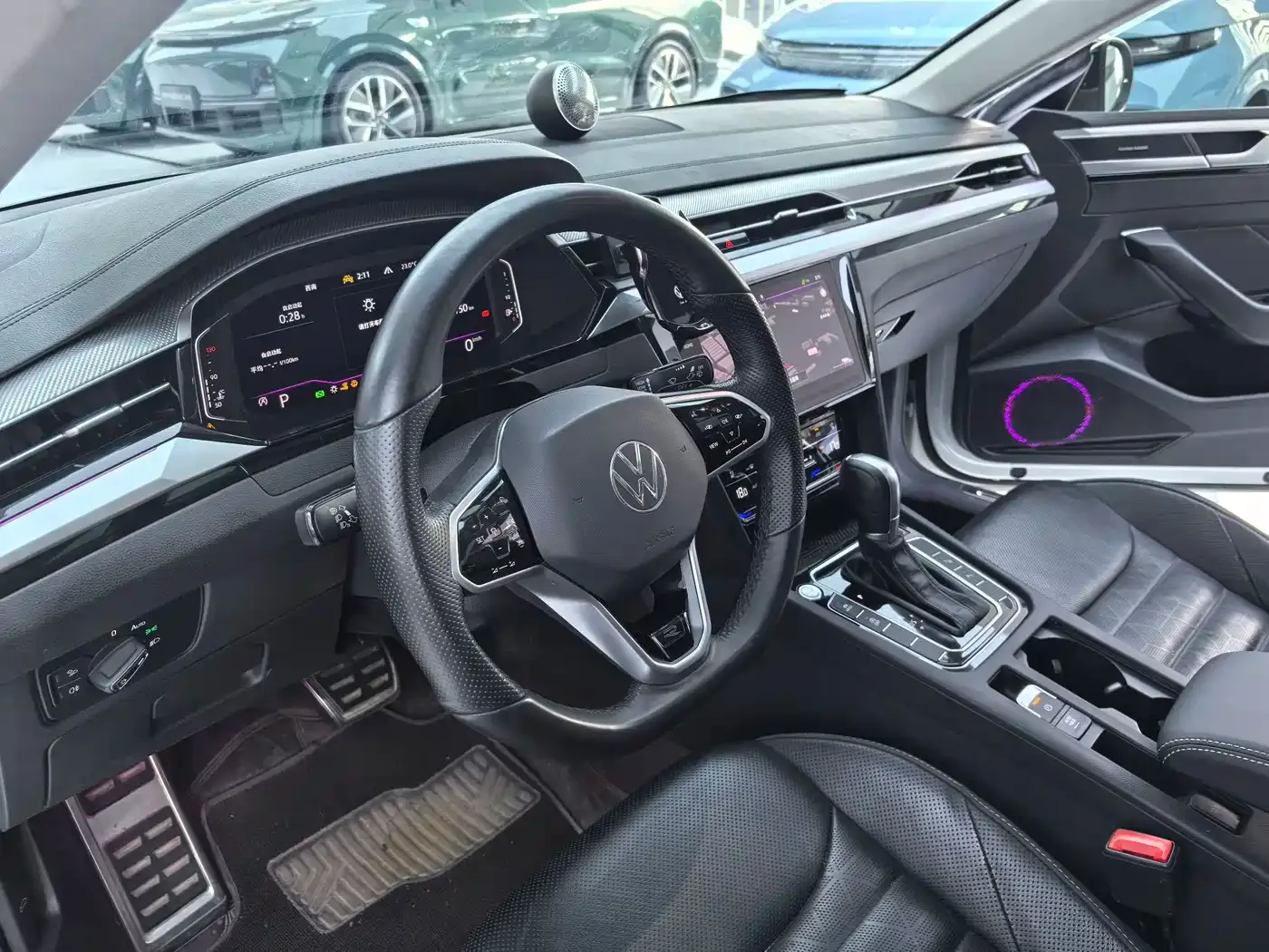 Volkswagen FAW-Volkswagen CC 2021 380TSI Eye-catching Edition — Фото автомобиля 6