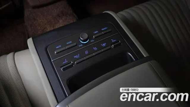 Hyundai Grandeur GN7 — Фото автомобиля 29