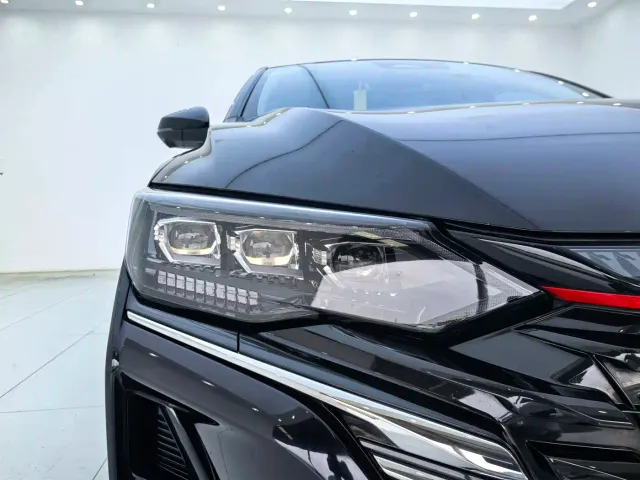 Dongfeng Yixuan MAX — Фото автомобиля 14
