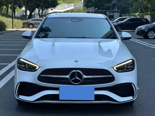 Mercedes-Benz C-Class — Фото автомобиля 2