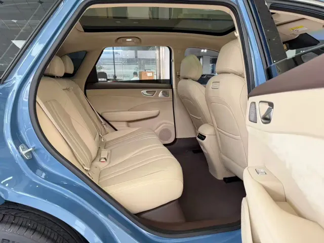 Shangjie SUV — Фото автомобиля 9
