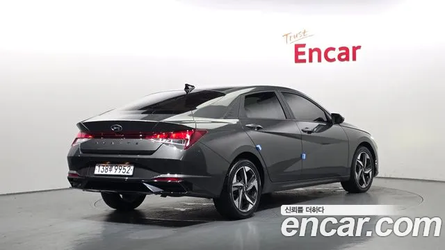 Hyundai AVANTE Avante (CN7) — Фото автомобиля 2