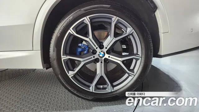 BMW X5 xDrive 40i M Sport — Фото автомобиля 17