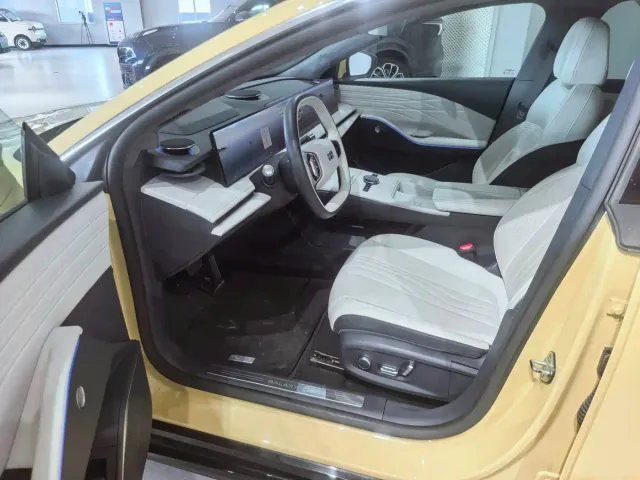 Geely Galaxy E8 — Фото автомобиля 14