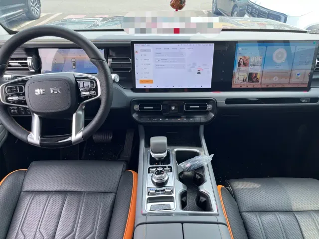 BAIC BJ40 — Фото автомобиля 11