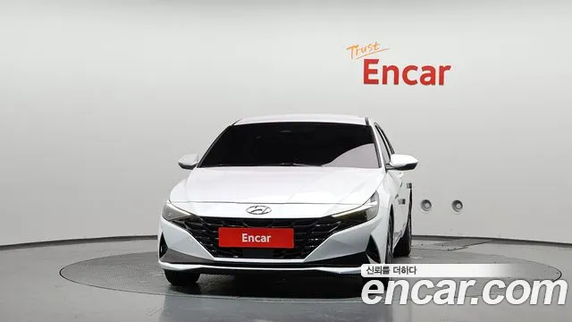 Hyundai AVANTE Avante (CN7) — Фото автомобиля 3