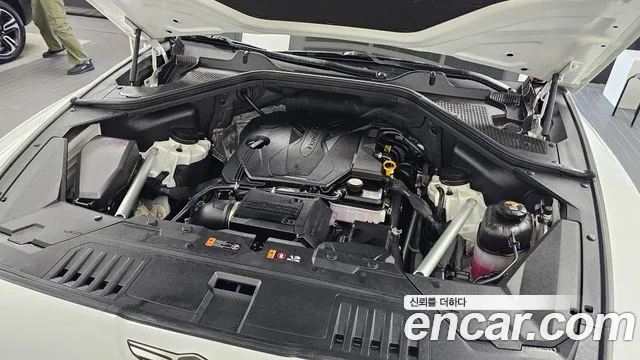 Genesis GV80 — Фото автомобиля 9