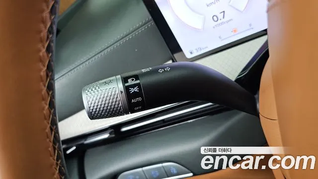 Genesis GV80 — Фото автомобиля 30