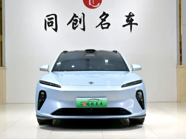 Nio ET5 Touring — Фото автомобиля 2