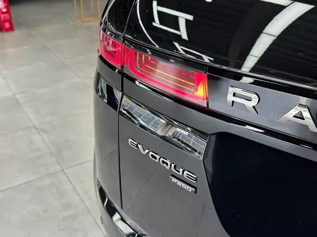 Land Rover Range Rover Evoque 2021 Range Rover Evoque L 249PS R-Dynamic First Edition Launch Edition — Фото автомобиля 17
