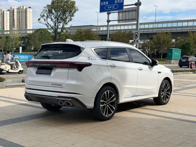 Jetour X70 Plus — Фото автомобиля 9