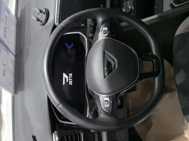 Jetta VS7 — Фото автомобиля 5
