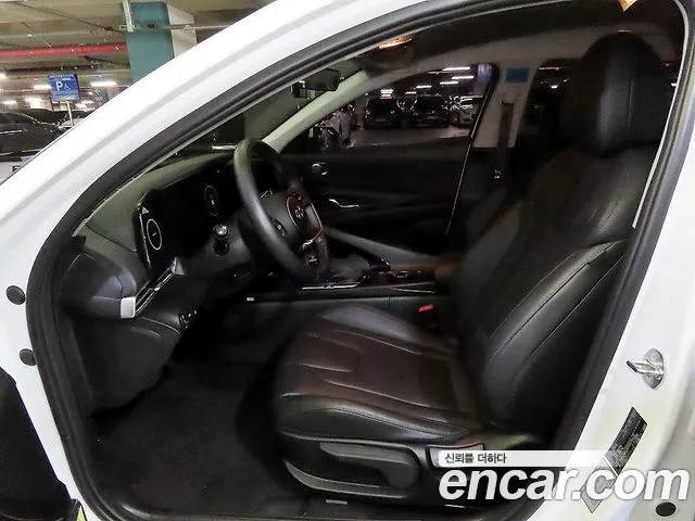 Hyundai AVANTE Новый Avante (CN7) — Фото автомобиля 6