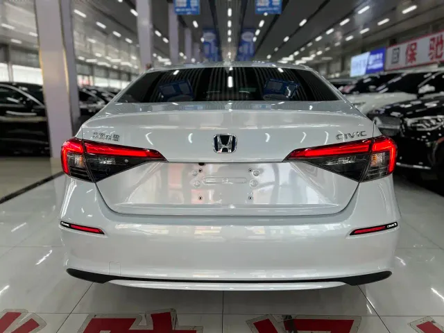 Honda Civic — Фото автомобиля 8