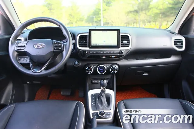 Hyundai Venue — Фото автомобиля 18