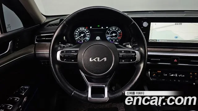 Kia K5 Generation 3 — Фото автомобиля 14