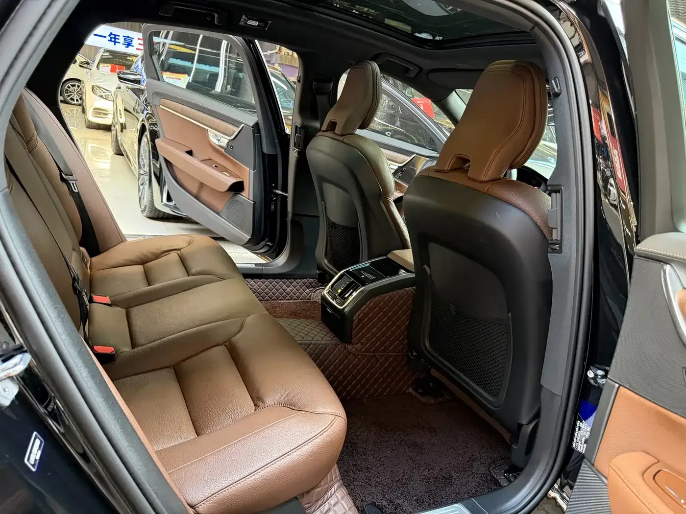 Volvo Volvo S90 2022 B5 Zhiyuan Luxury Edition — Фото автомобиля 22