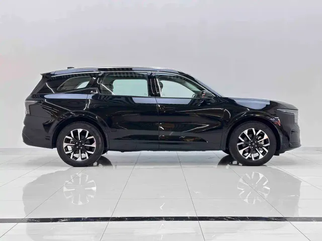 Ford Edge — Фото автомобиля 7