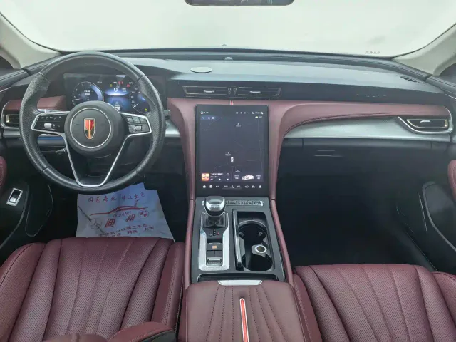 Hongqi H5 — Фото автомобиля 8