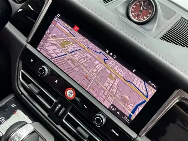 Porsche Macan — Фото автомобиля 17