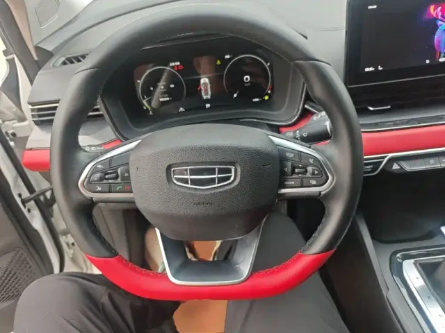 Geely Emgrand S — Фото автомобиля 10