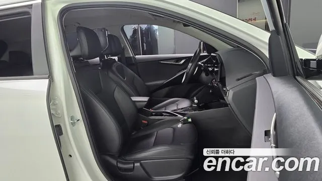 Kia Niro The All New Niro — Фото автомобиля 11