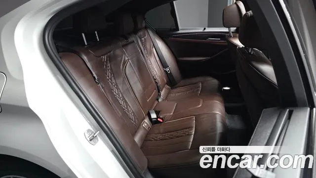 BMW 5-Series 5 серия (G30) 523d xDrive M Sport — Фото автомобиля 12