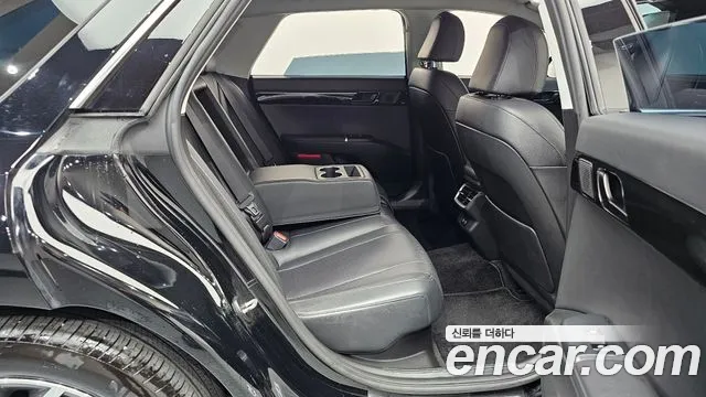 Hyundai Grandeur GN7 — Фото автомобиля 12