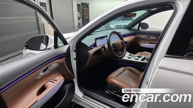 Genesis GV70 — Фото автомобиля 15