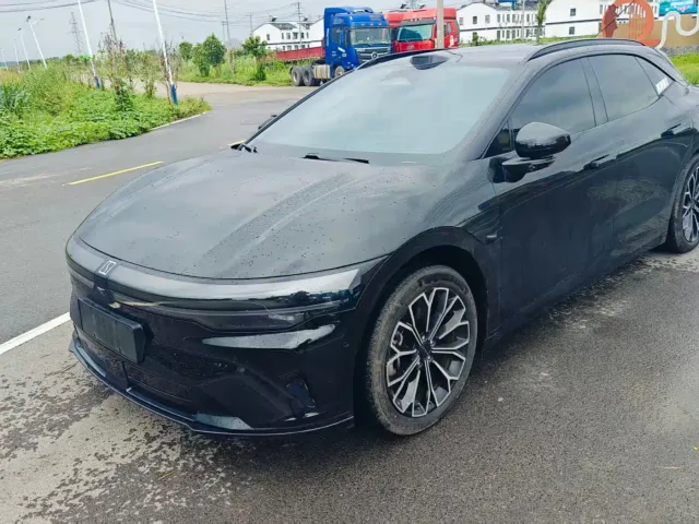 Фотография автомобиля — Zeekr 007 GT
