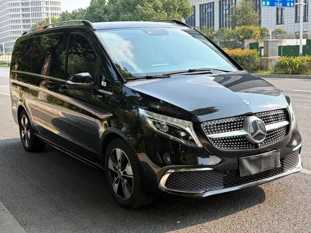 Mercedes-Benz V-Class — Фото автомобиля 7