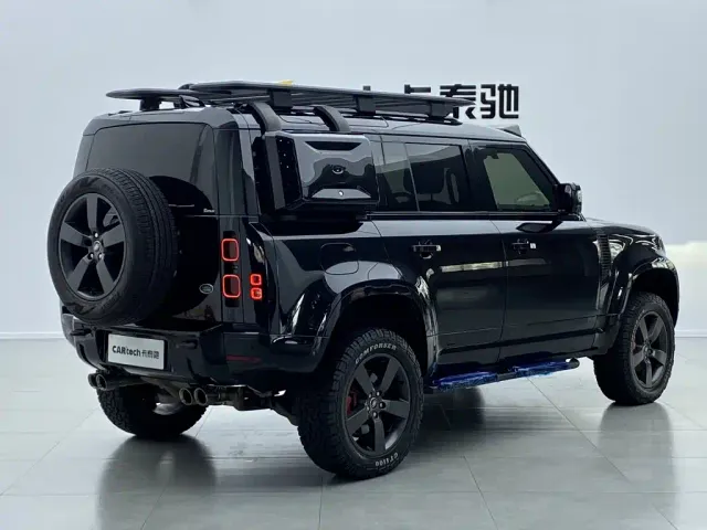 Land Rover Defender — Фото автомобиля 3