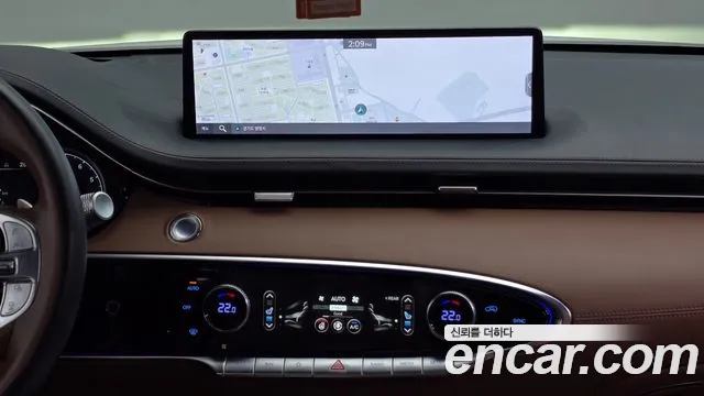Genesis GV70 — Фото автомобиля 14