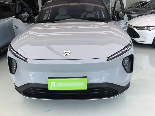 Nio ES6 — Фото автомобиля 2