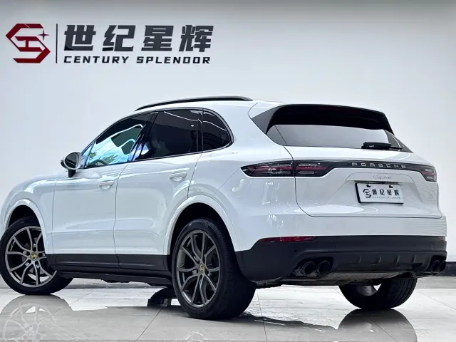 Porsche Cayenne — Фото автомобиля 5