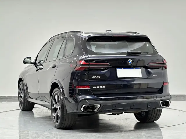 BMW X5 — Фото автомобиля 6