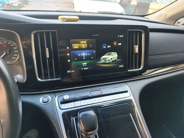 GAC Trumpchi M8 — Фото автомобиля 12