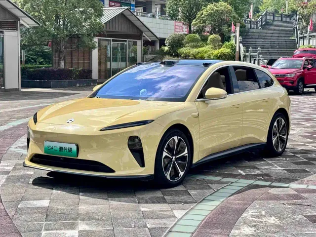 Nio ET5 Touring — Фото автомобиля 2