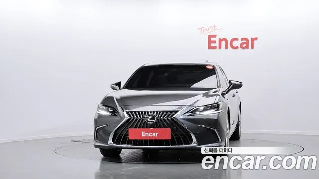 Lexus ES 7th Gen — Фото автомобиля 3